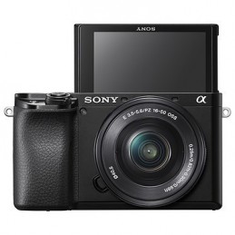 Sony Alpha 6100 + 16-50mm + 55-210mm