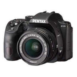 Pentax K70 + DA 18-50 mm WR RE