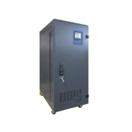 Stabilisateur triphasé avec servomoteur 30kVA (24kW)