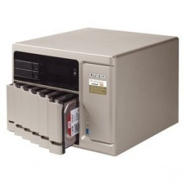 QNAP TS-877-1700-16G