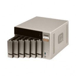 QNAP TVS-673-64G