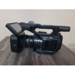 Panasonic AG-UX90 4K Professionnel - Caméscope Numérique