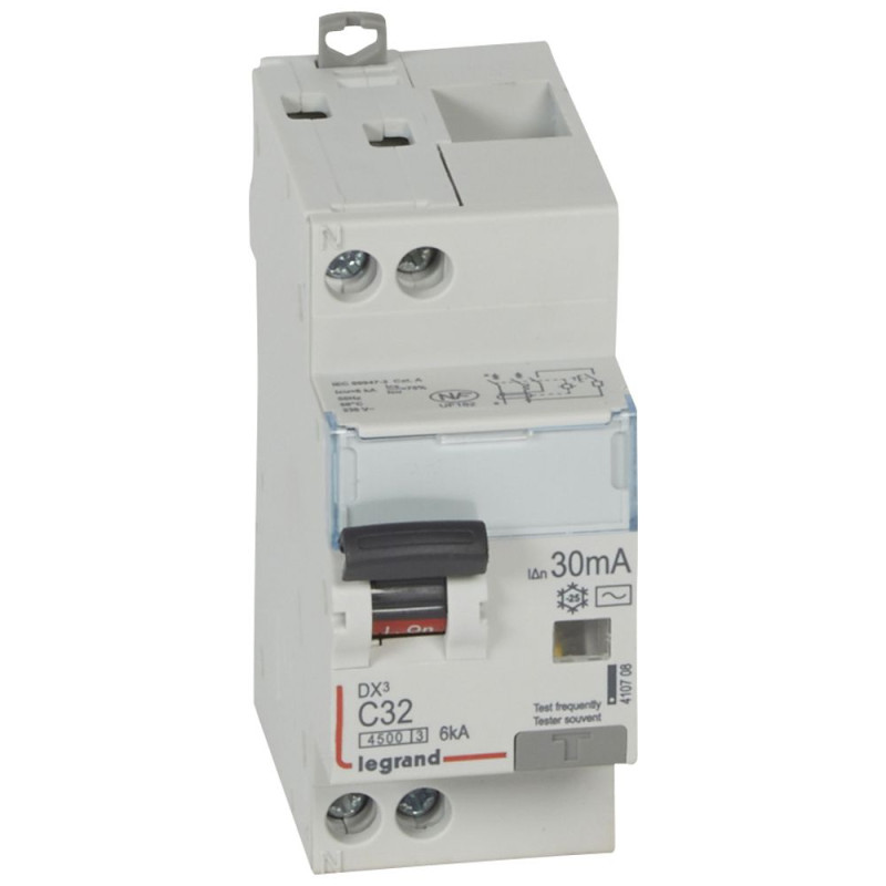 Disjoncteur différentiel DX³4500 à vis U+N 230V~ - 32A typeAC 30mA - courbe C - 2 modules Legrand - 410708