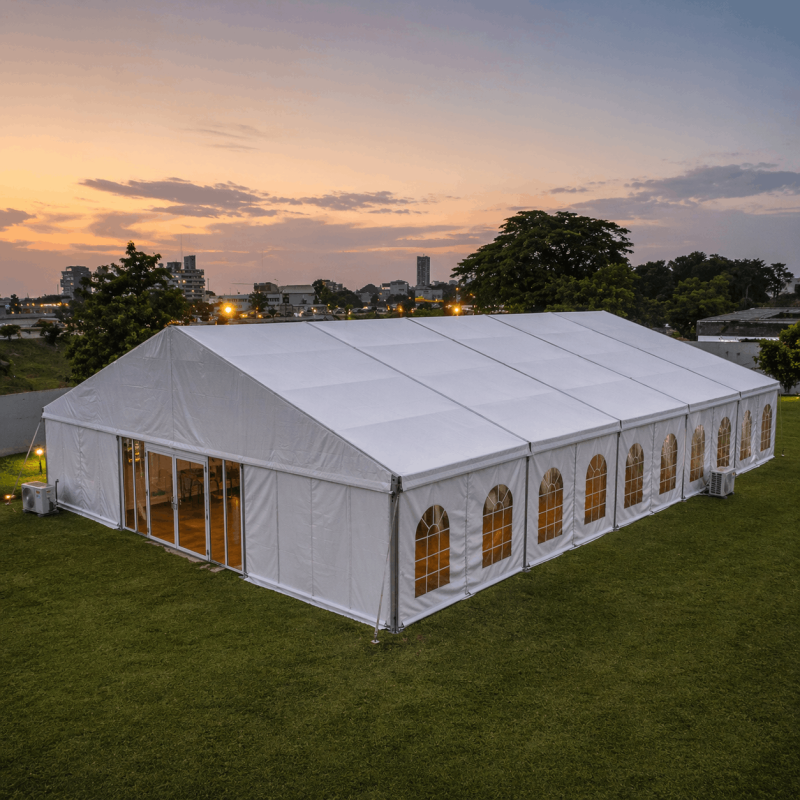 Location de Chapiteau climatisé 750 m2 (25x30m ) avec parquet - Moquette