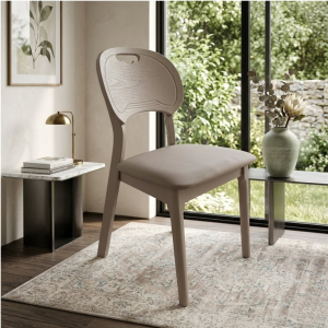 Chaise de salle à manger E218