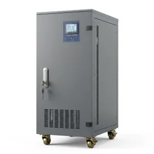 Stabilisateur triphasé avec servomoteur 30kVA (24kW)
